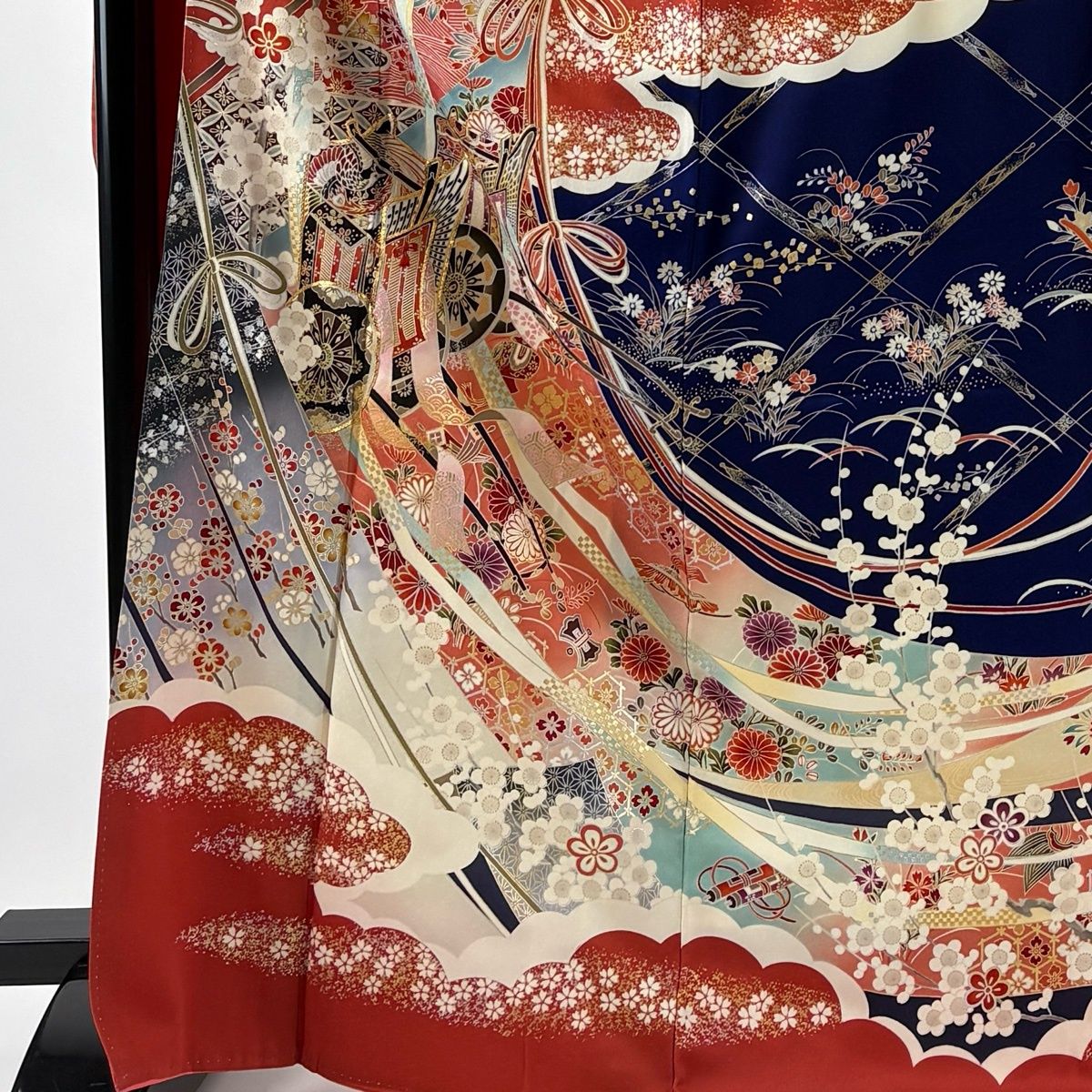 振袖 身丈169cm 裄丈66cm M 袷 御所車 枝梅 金糸 金彩 青紫 正絹 秀品 【中古】 振袖 身丈169cm 裄丈66cm M 袷 御所車 枝梅 金糸 金彩 青紫 正絹 秀品 【中古】