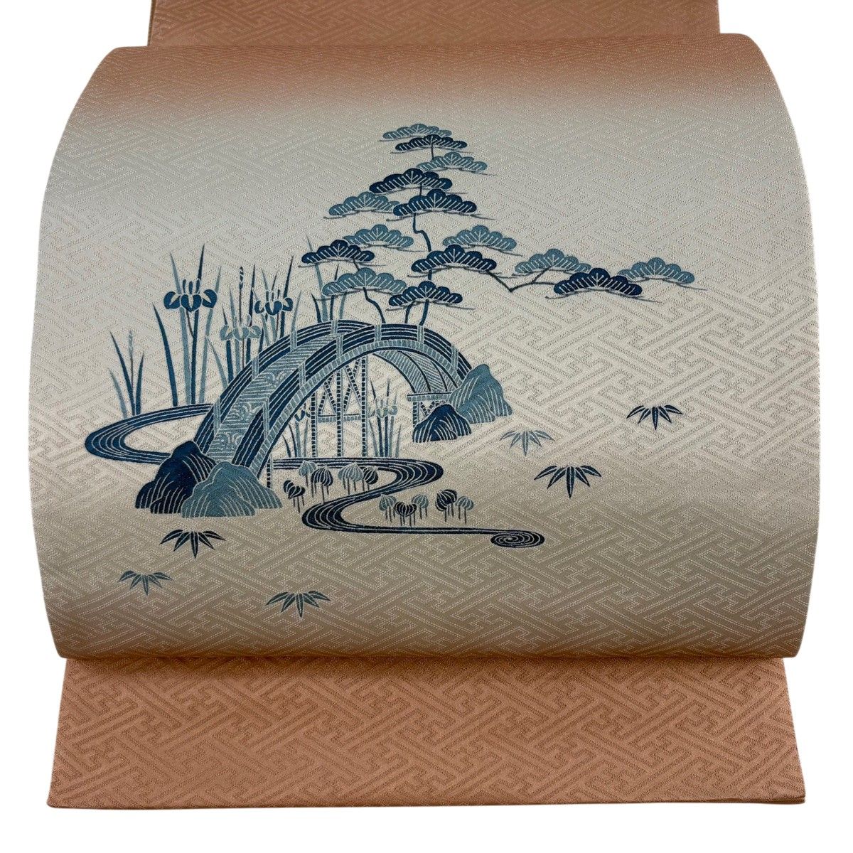 【美品】 袋帯 逸品 田畑喜八 落款 太鼓橋 松竹 銀糸 ピンクベージュ お太鼓柄 正絹 【中古】 27,170円