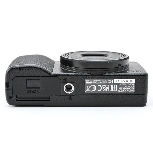 美品＞ RICOH GR IIIx HDF｜高級コンパクトデジタルカメラ｜シャッター