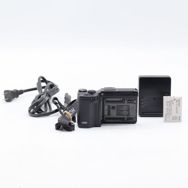 【美品】ショット数「22回」RICOH GXR ボディ リコー