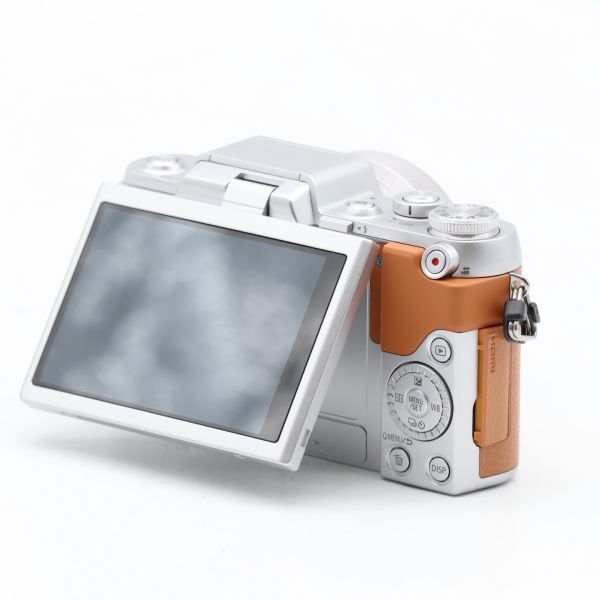 美品】ショット数「1,405回」Panasonic LUMIX DMC-GF7 ダブルズーム
