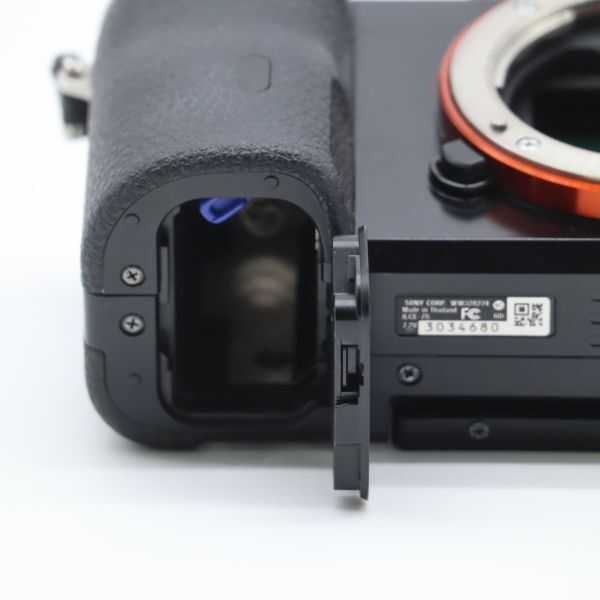 ショット数「114回」SONY α7S ボディ ILCE-7S ソニー - メルカリ