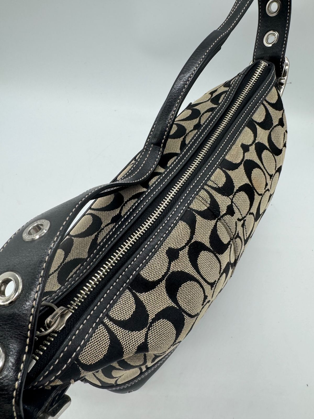【良品】 COACH コーチ シグネチャー柄 ホーボー バッグ P3334