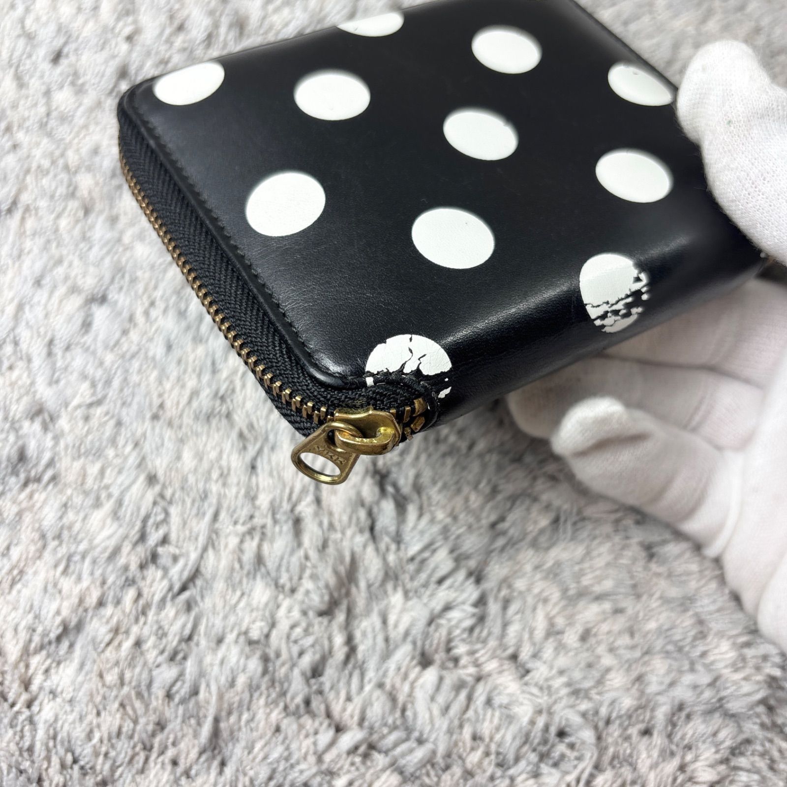 COMME des GARCONS コムデギャルソン 二つ折り財布 ラウンドファスナー