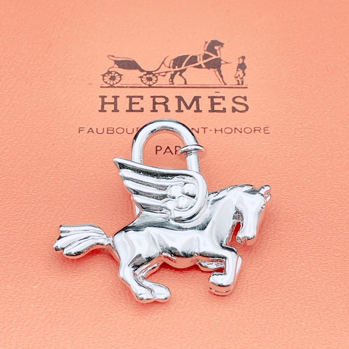 ◇エルメス◇新品仕上済 HERMES カデナ ペガサス 1993 チャーム シルバー ネックレストップ ペンダントトップ ブランド 12.68
