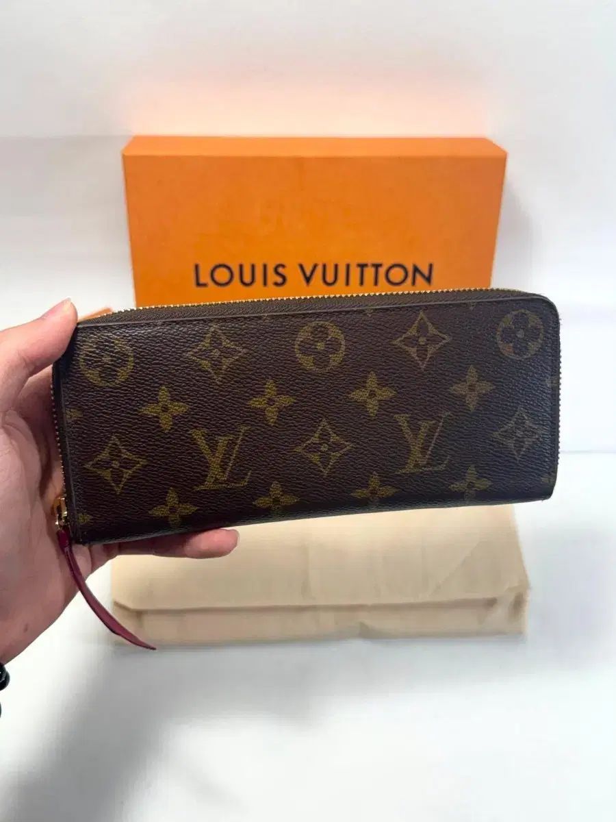ルイヴィトン モノグラム クレマンス ウォレット 長財布 45,304円