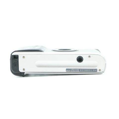 良品】RICOH リコー GR-10 シルバー フィルムカメラ #LE2027165 - メルカリ
