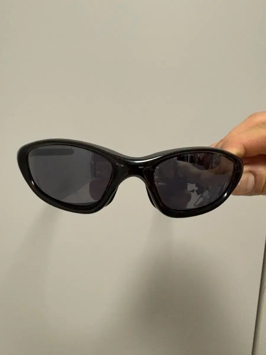 オークリー トゥエンティ 27,899円