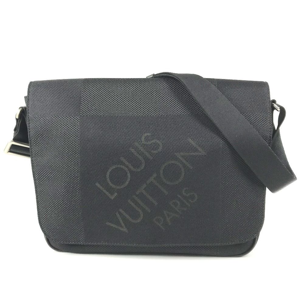 LOUIS VUITTON ルイヴィトン ショルダーバッグ プチメサジェ プチ