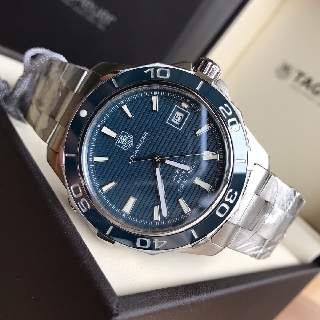 TAG HEUER タグホイヤー アクアレーサー 500m キャリバー5 WAK2111.BA0830 新品 自動巻 500m防水 41mm 腕時計