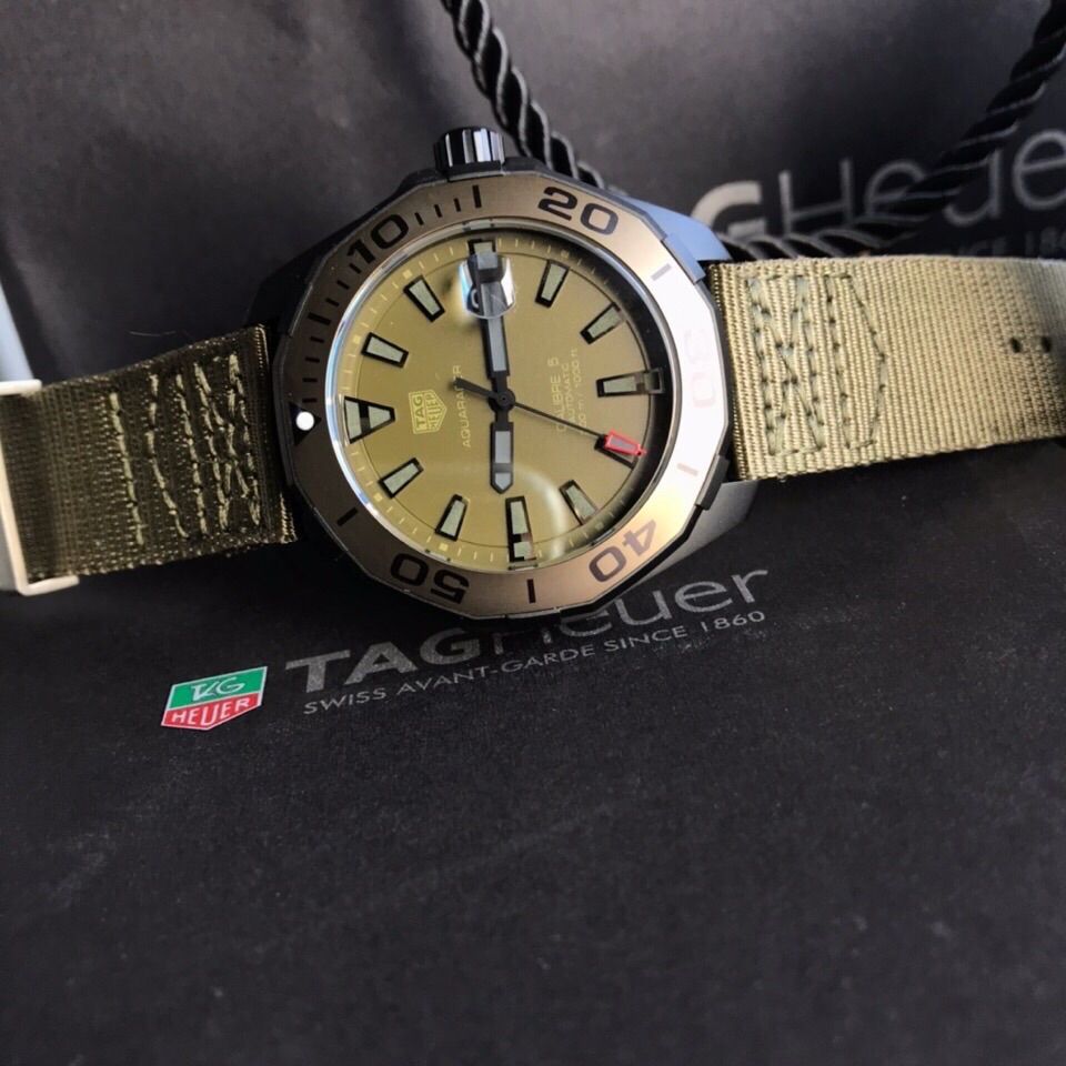 TAG HEUER タグホイヤー アクアレーサー WAY208E.FC8222 新品 自動巻 43mm 腕時計