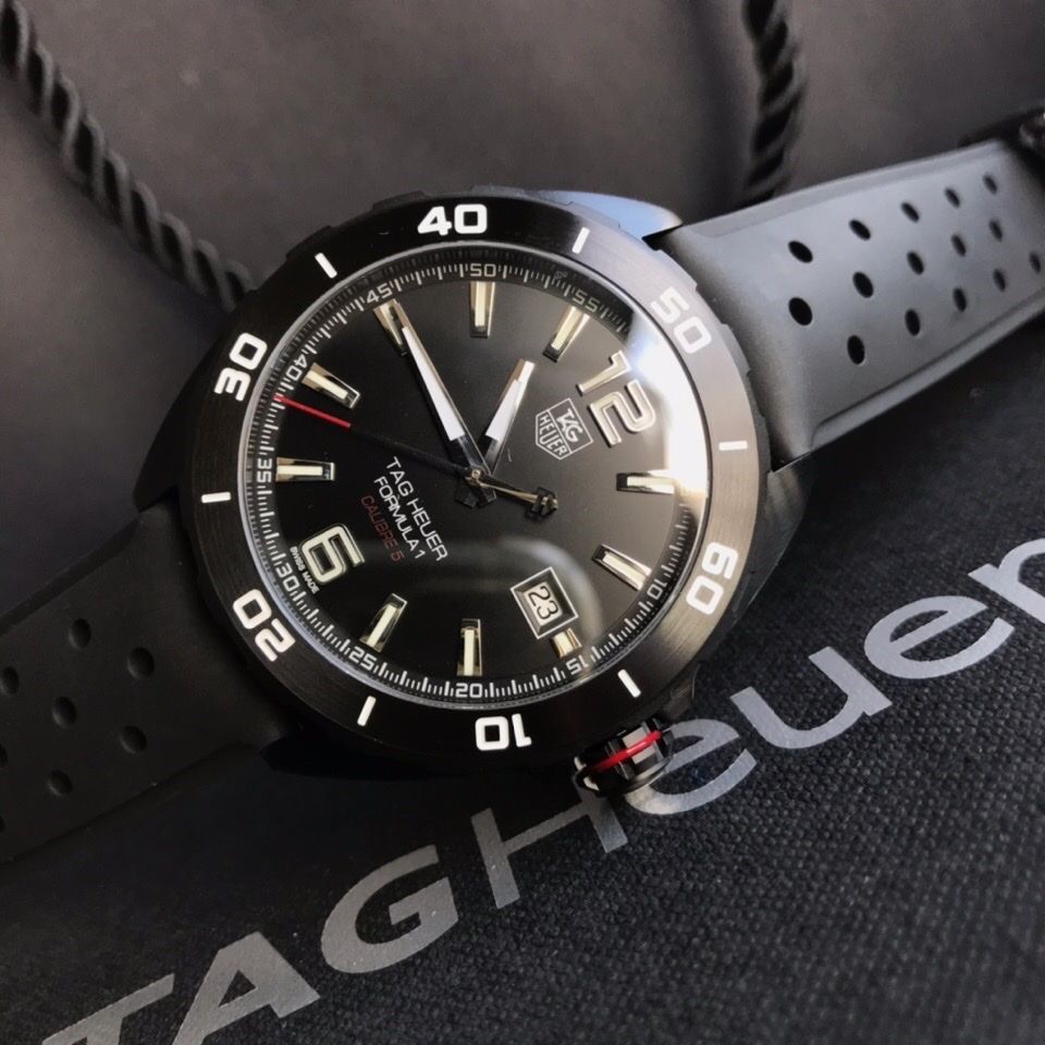 TAG HEUER タグホイヤー フォーミュラ1 WAZ2115.FT8023 新品 自動巻 41mm 腕時計