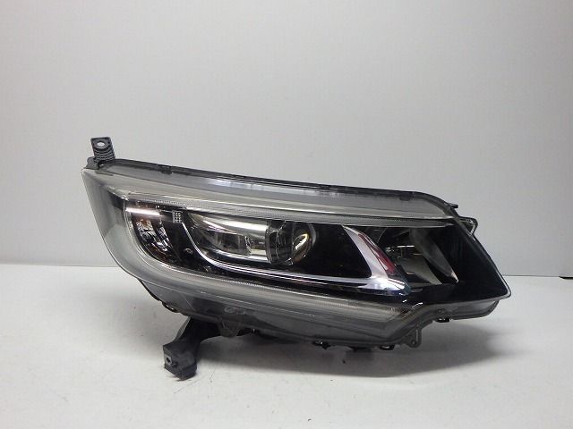フリードハイブリット 右ヘッドライト LED GB7GB8 前期 W2172 J6 33100-TDK-J61 コーティング 美品 260708309