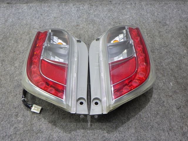 ミライース テール左右 LA300S LA310S 20511 プレオプラス ピクシス
