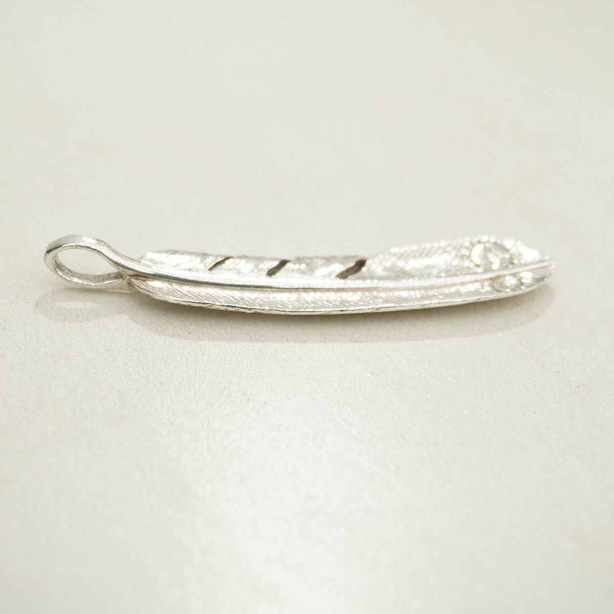 正規 美品 TADY＆KING タディ＆キング 特大 SV フェザー 左向き silver