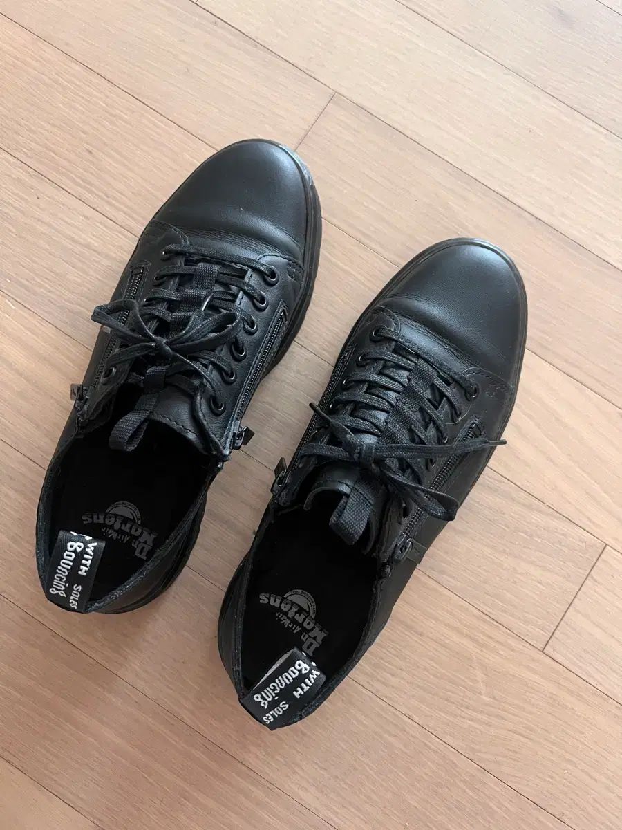 DR. MARTENS (DANTE ZIP) 270 (UK7) 8,826円