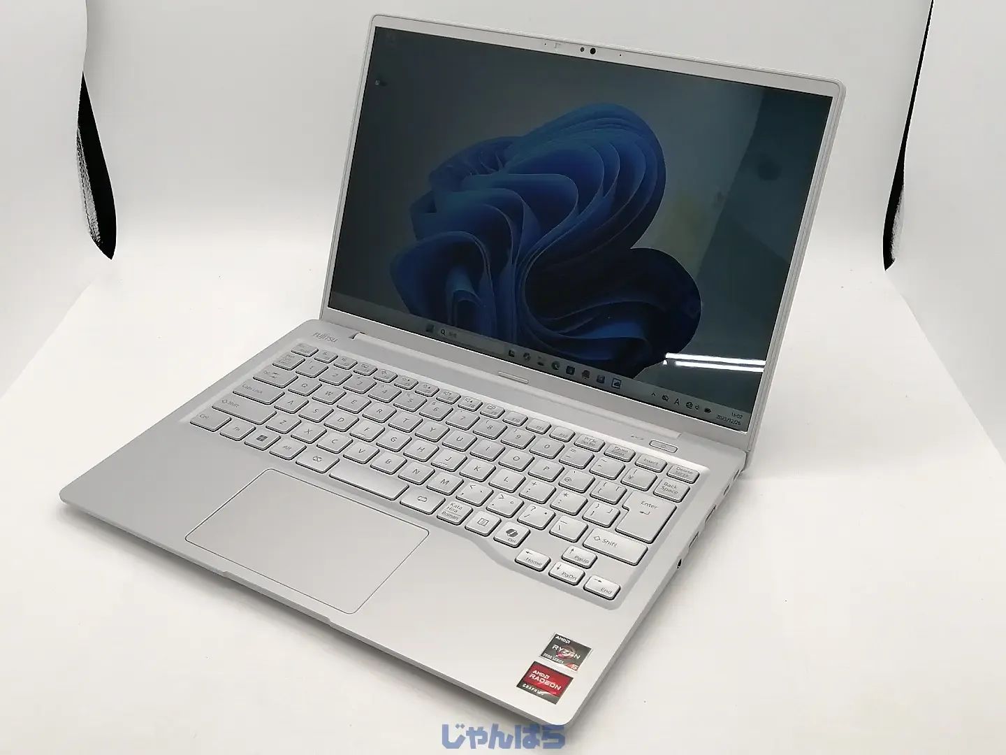 Fujitsu LIFEBOOK MH MH55/J3 FMVM55J3S ファインシルバー office.adobe13点ソフト付き