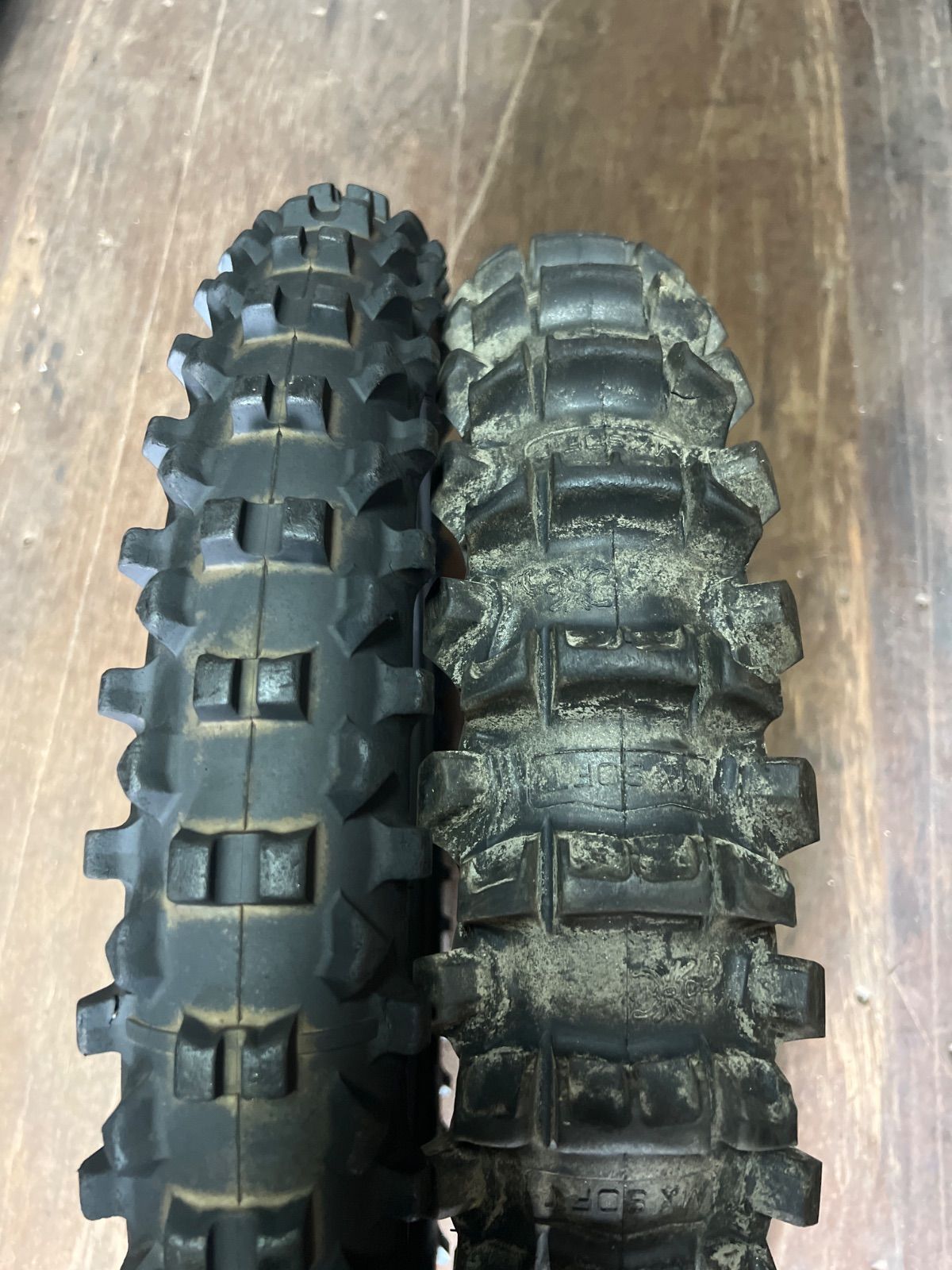 ピレリ MX32 MXソフト 前後セット 80/100-21 100/90-19 MO89 8,400円