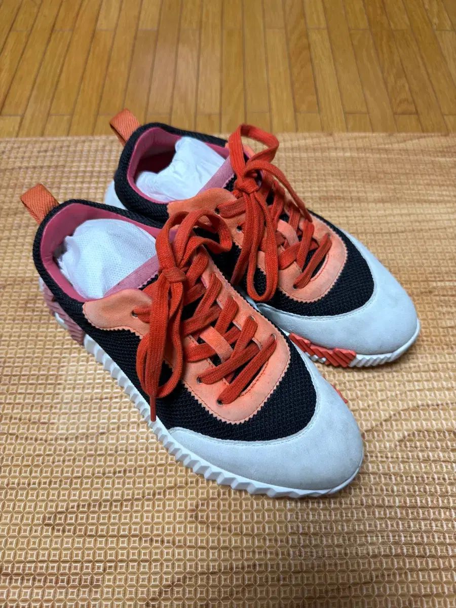 エルメス バウンシング スニーカー 45,998円