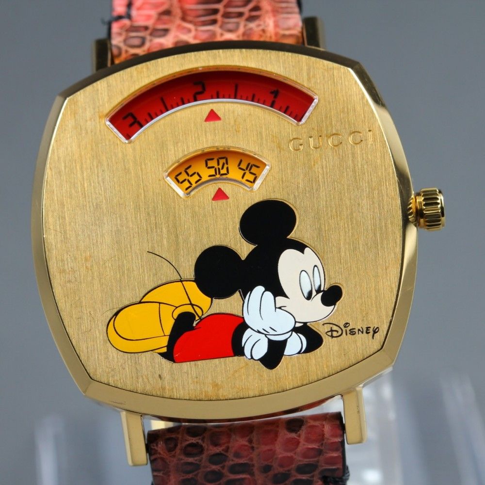 【稼働品】 GUCCI ディズニー ミッキー YA157420/157.4 ゴールド ジャンプアワー 純正ブレス クオーツ メンズ 腕時計 #17594