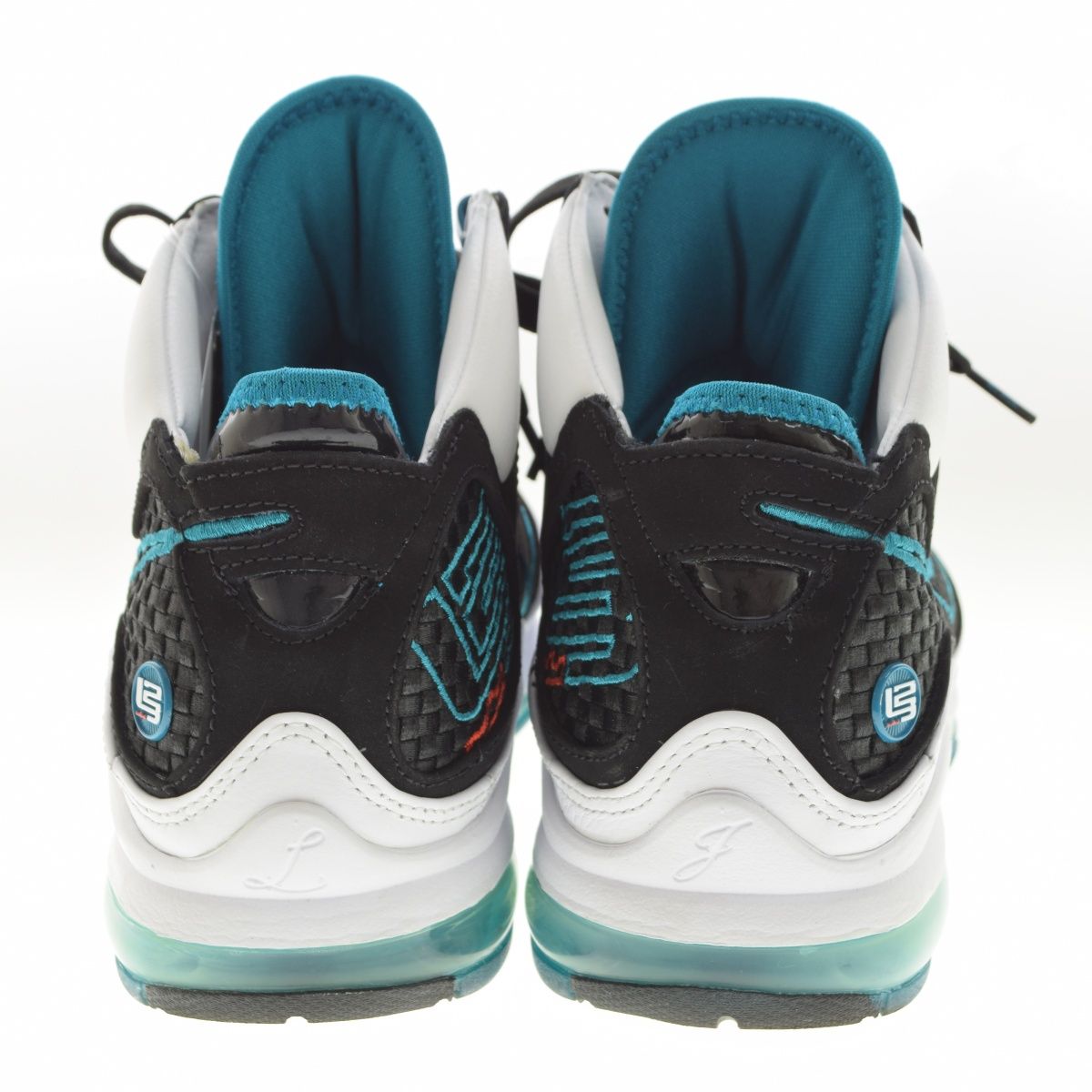 NIKE】CU5133-100 LEBRON 7 QSスニーカー - メルカリ