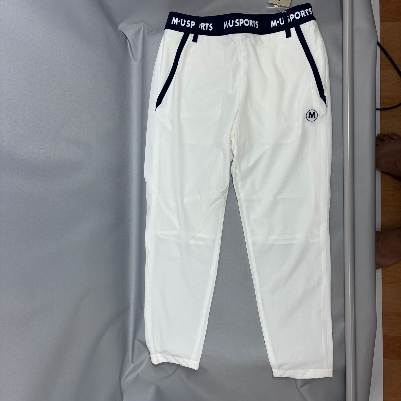 新品 M・U SPORTS レディース ゴルフパンツ 40(M) ホワイト ストレッチ