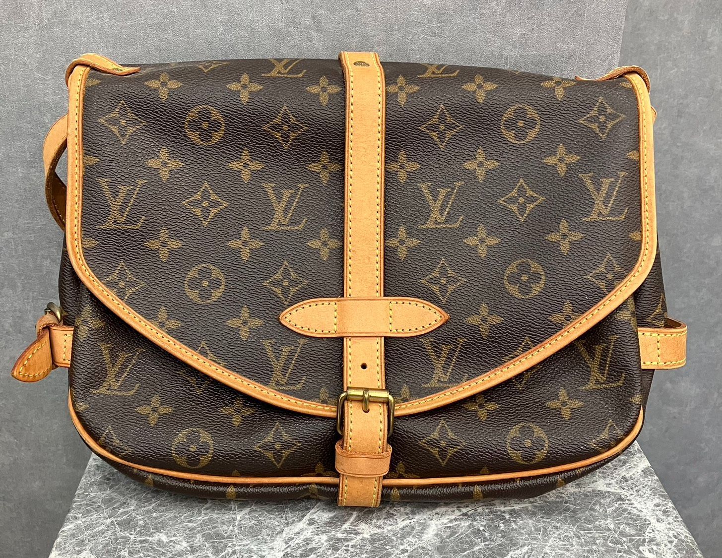 【送料無料】【お買い得品】【LV】【モノグラム】LOUIS VUITTON ソミュール30