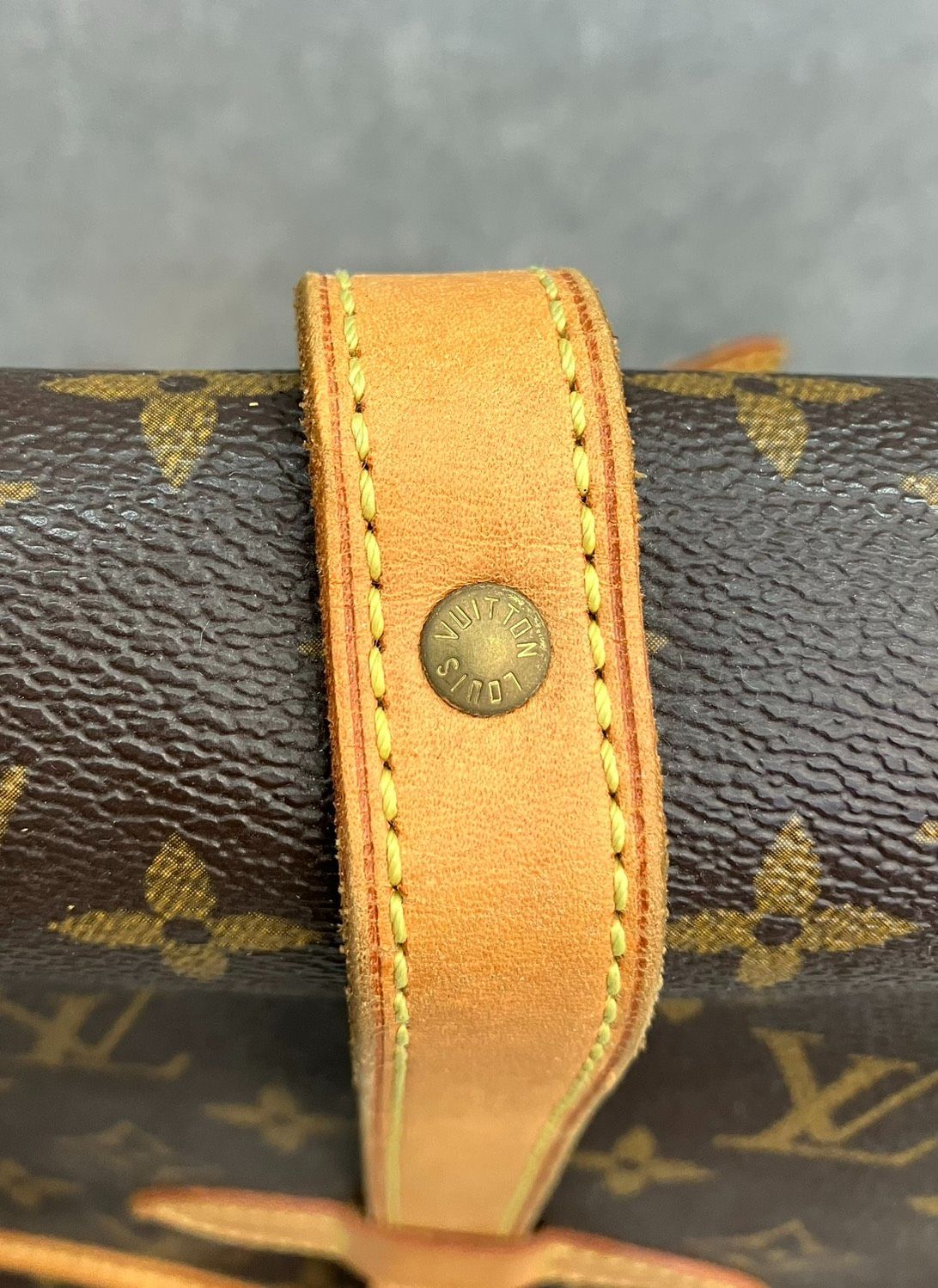 【送料無料】【お買い得品】【LV】【モノグラム】LOUIS VUITTON ソミュール30