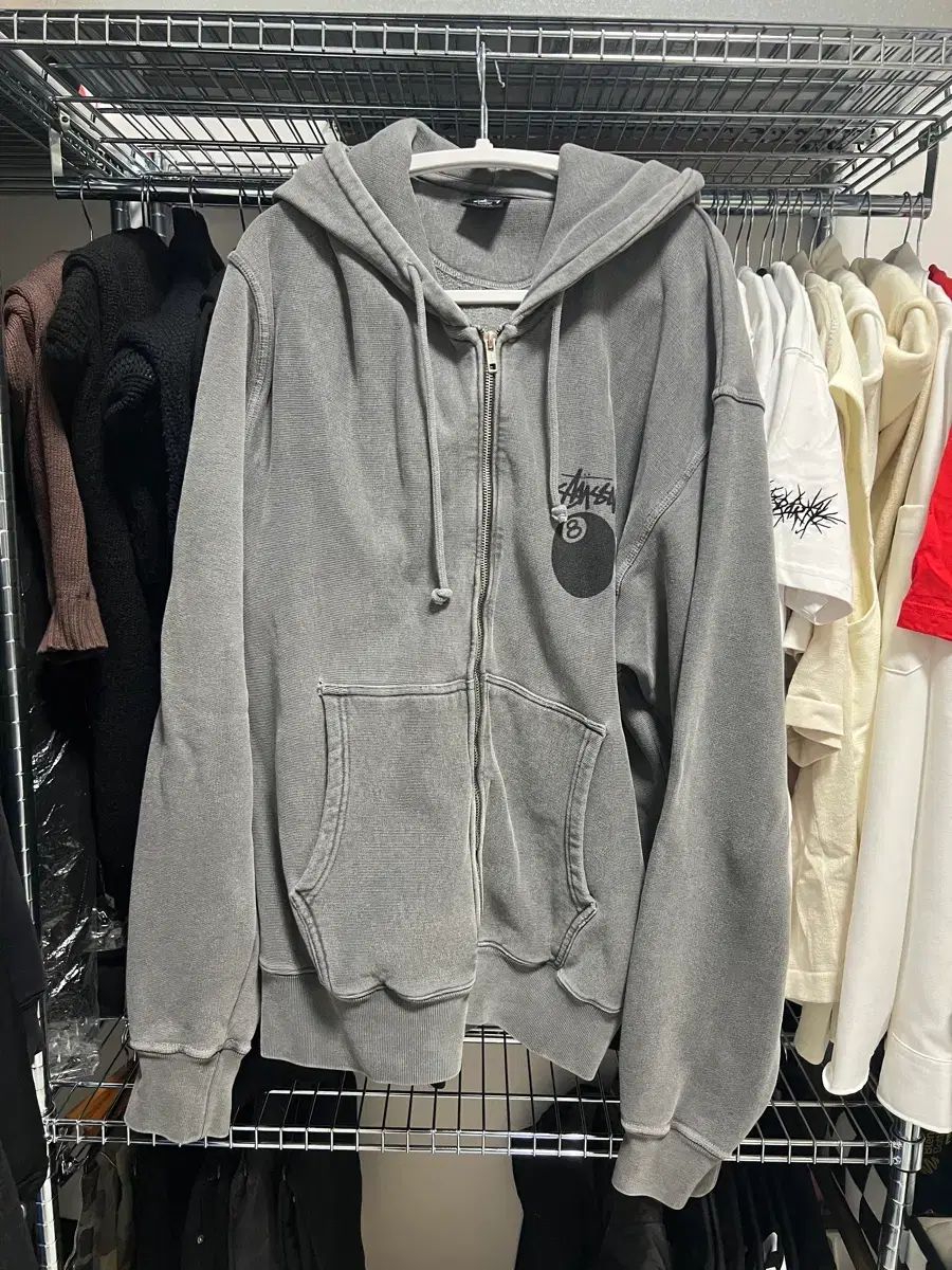 STUSSY 8ボール PIGMENT DYE ジップ フーディー ブラック (XL)