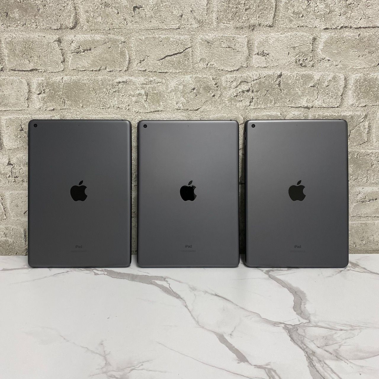 【送料無料】【3台セット】中古 Apple iPad(第7世代) Wi-Fi 32GB A2197 MW742J/A バッテリー90％代【111-B1-3set】
