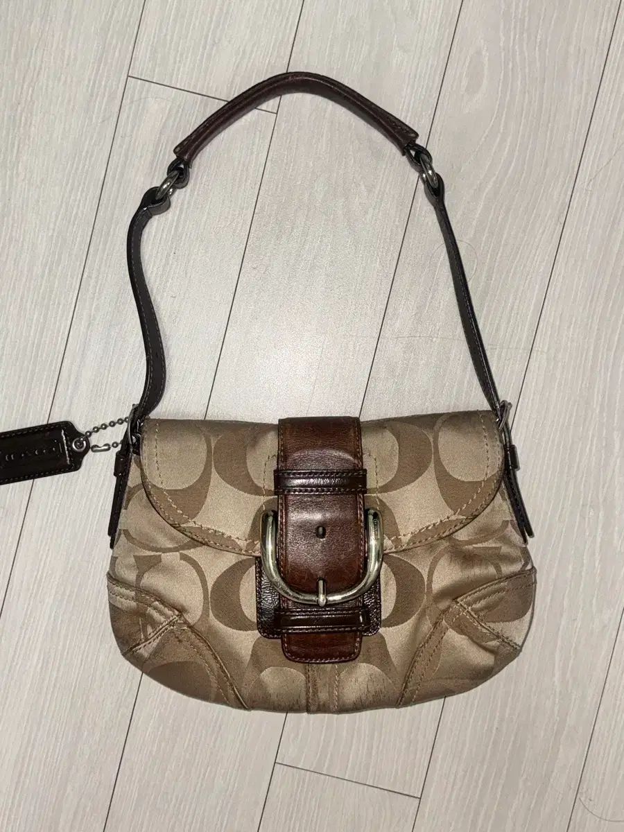 COACH シグネチャー ショルダーバッグ ブラウン 7,309円