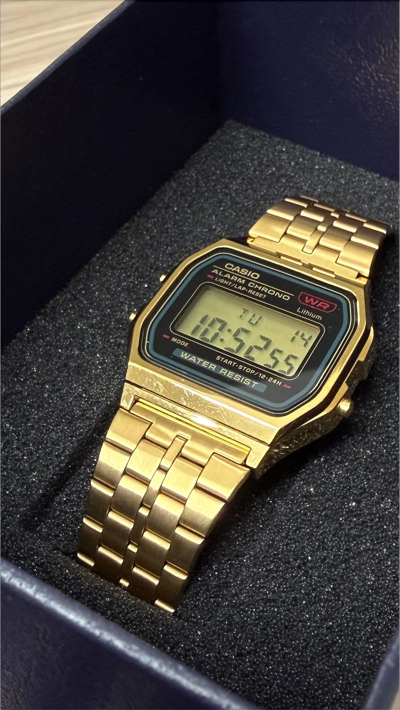 CASIO】中古品 587・593＊JAデジタル時計ゴールド - メルカリ