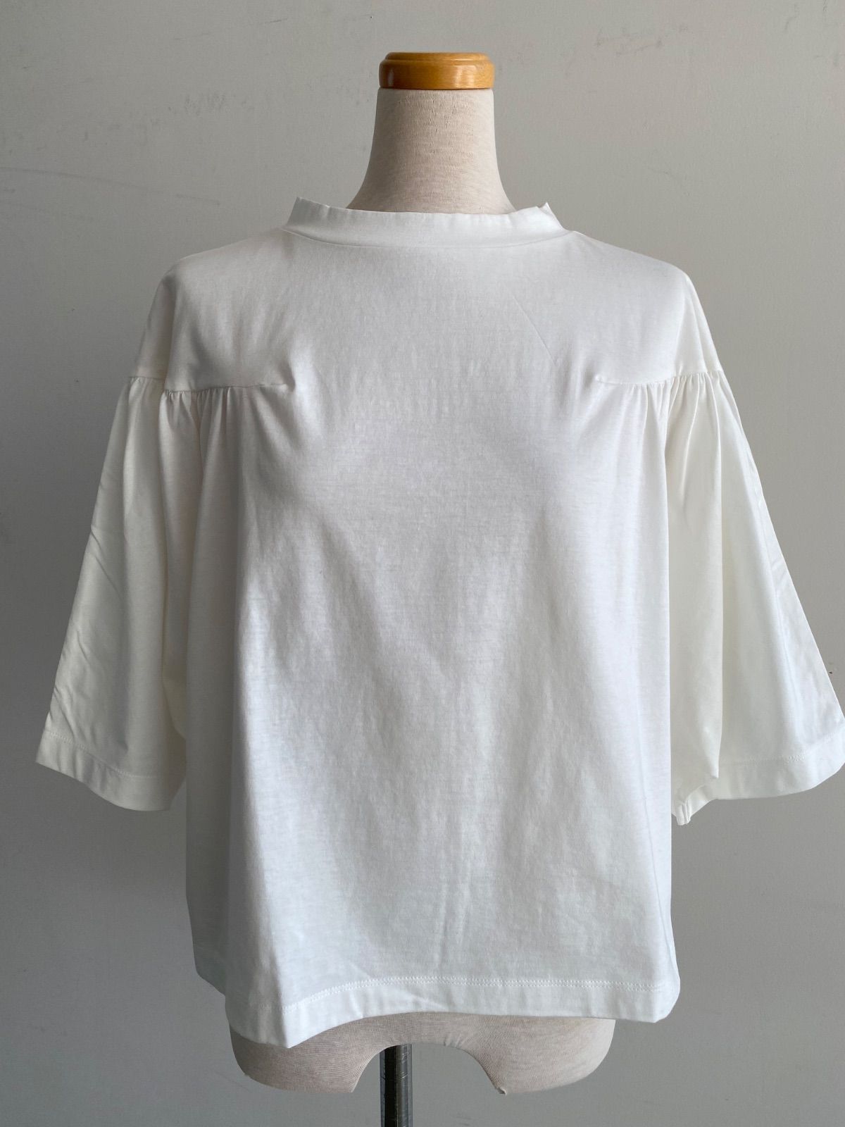 mao made ギャザーたっぷりドルマンTEE 521206　02オフ