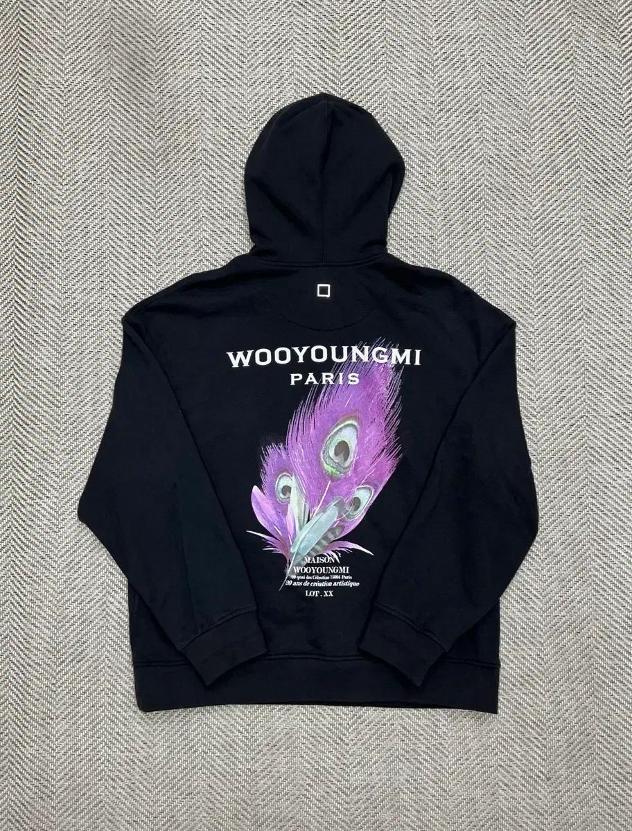 S級/23年式 ウーヨンミ フェザー バックロゴ フーディー Tシャツ 46