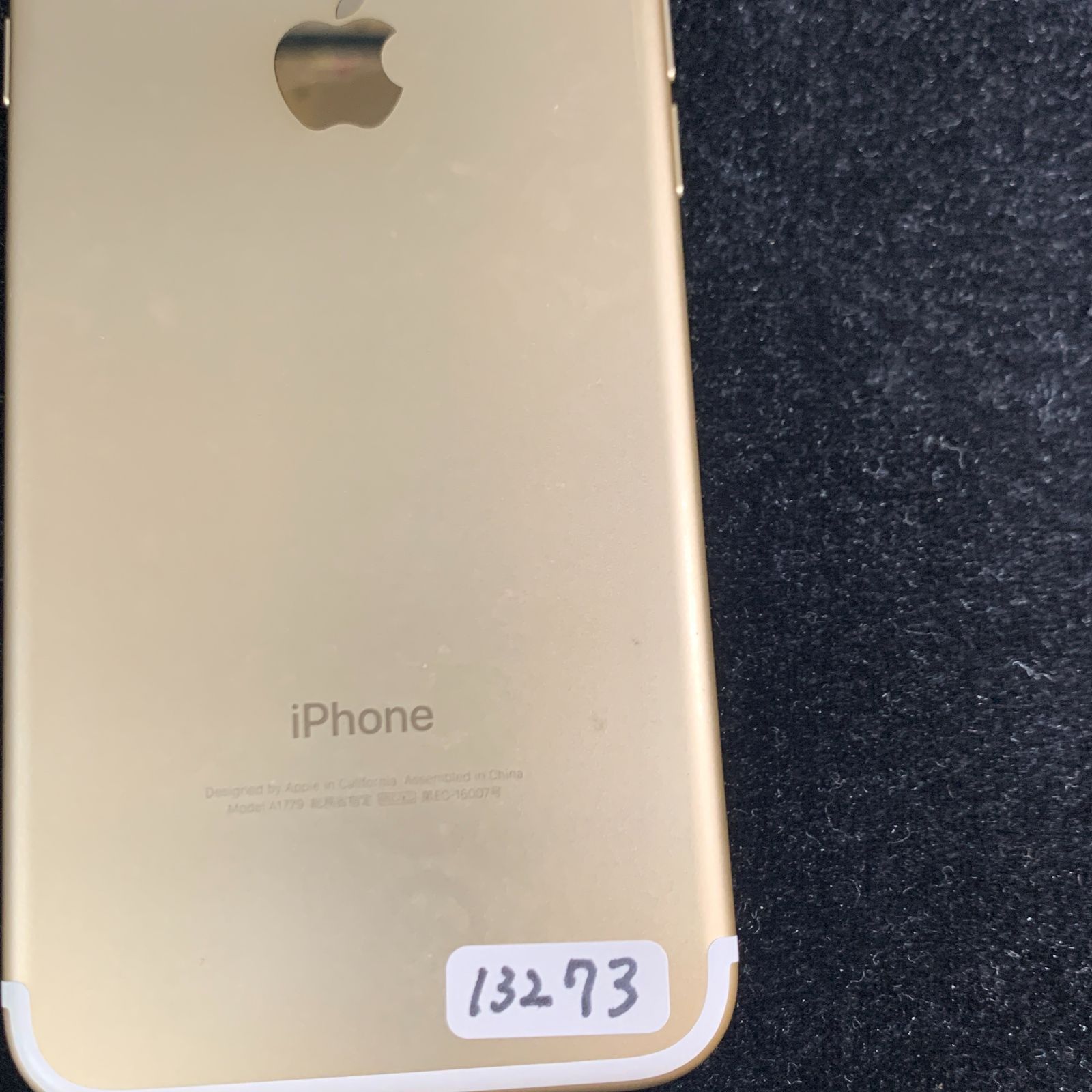 iPhone 7 32GB ゴールド docomo版 SIMフリー MNCG2J/A - メルカリ