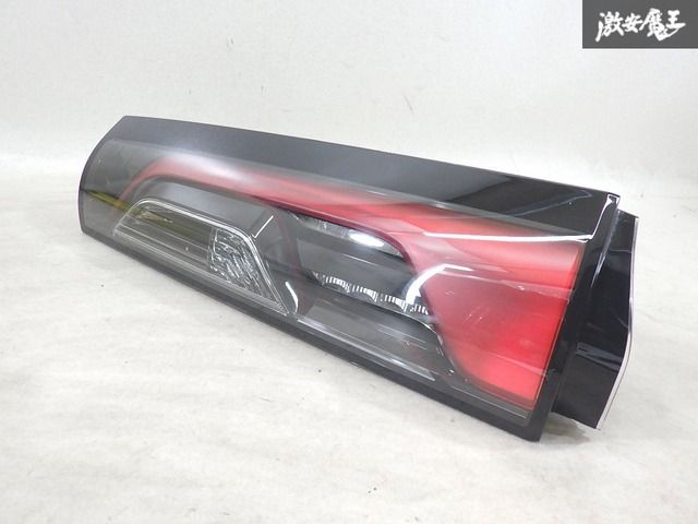 ホンダ 純正 RP1 RP2 RP3 RP4 ステップワゴン スパーダ LED テールライト テールランプ 右 右側 運転席側 STANLEY W1890 即納 棚12-4