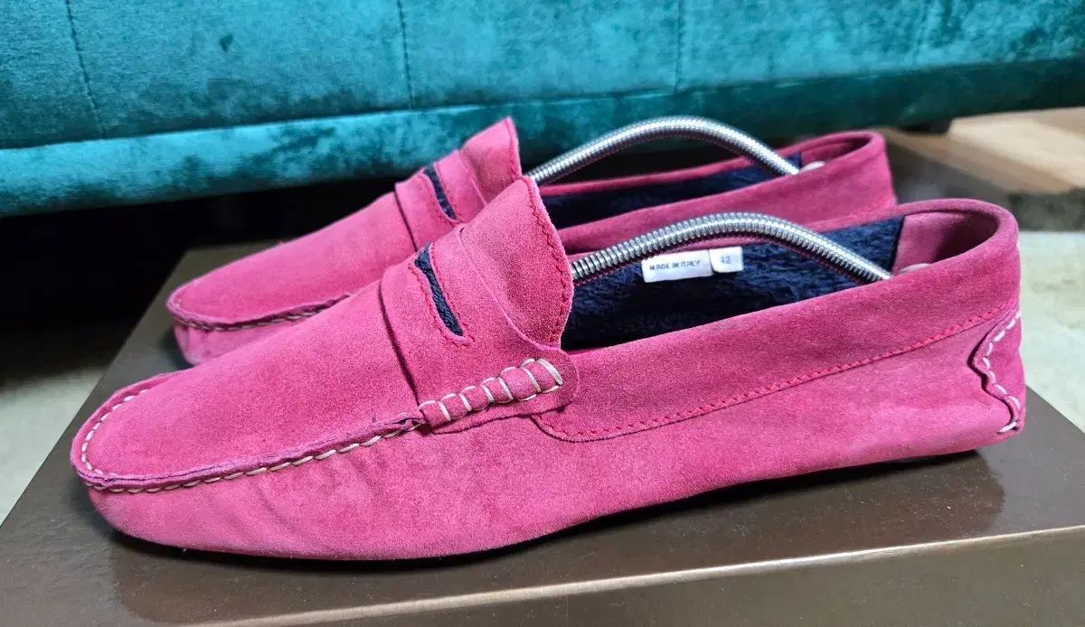 Manolo Blahnik (マノロブラニク) スウェード ローファー 42 (280mm)