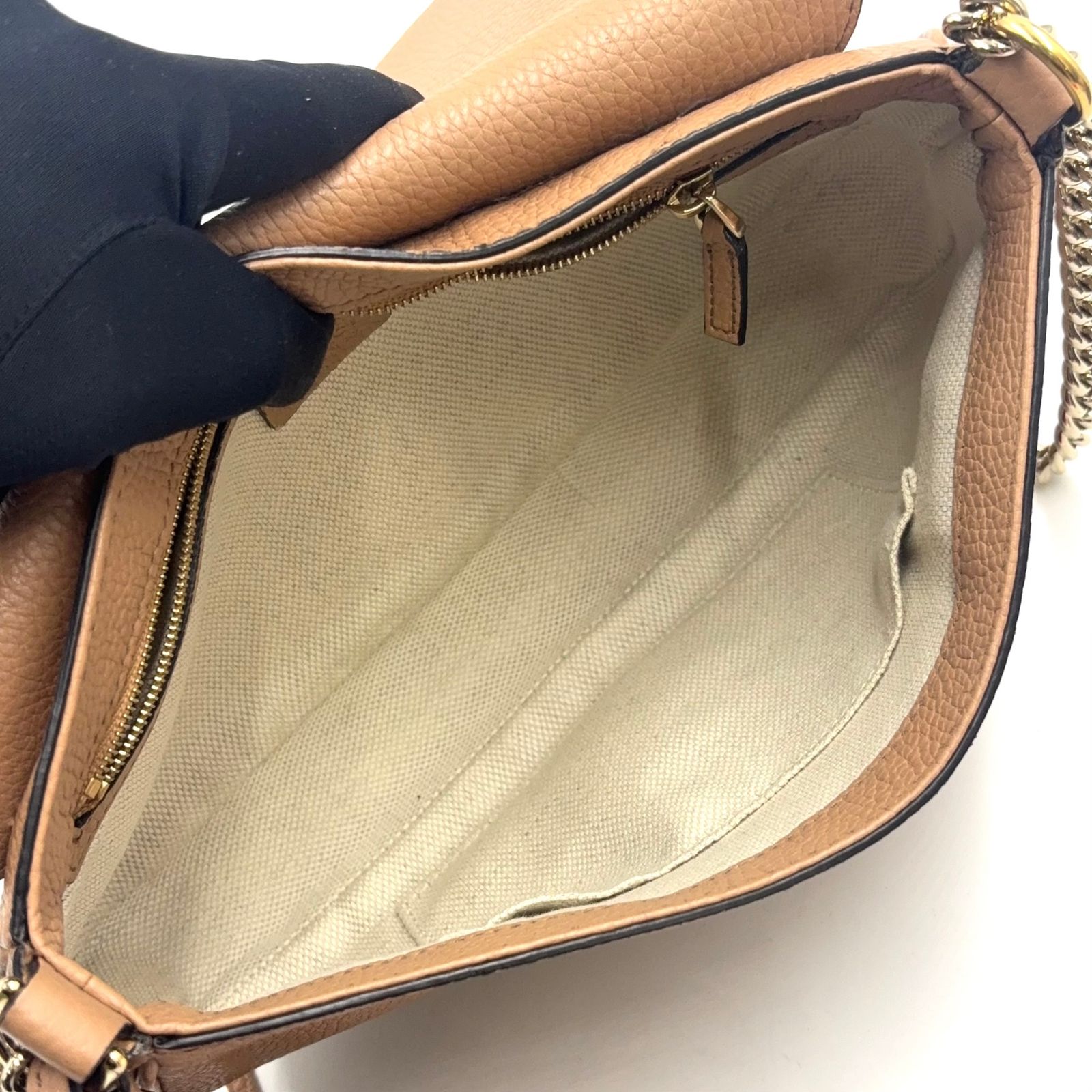 新着】GUCCI ソーホー インターロッキングG チェーンショルダーバッグ