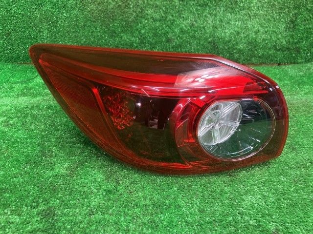 アクセラ BM5AP 左テールランプ・テールライト 15S  コイト 220-65026 B53W-51-160A 42M アクセラ BM5AS 左テールランプ・テールライト 15S コイト 220-41981