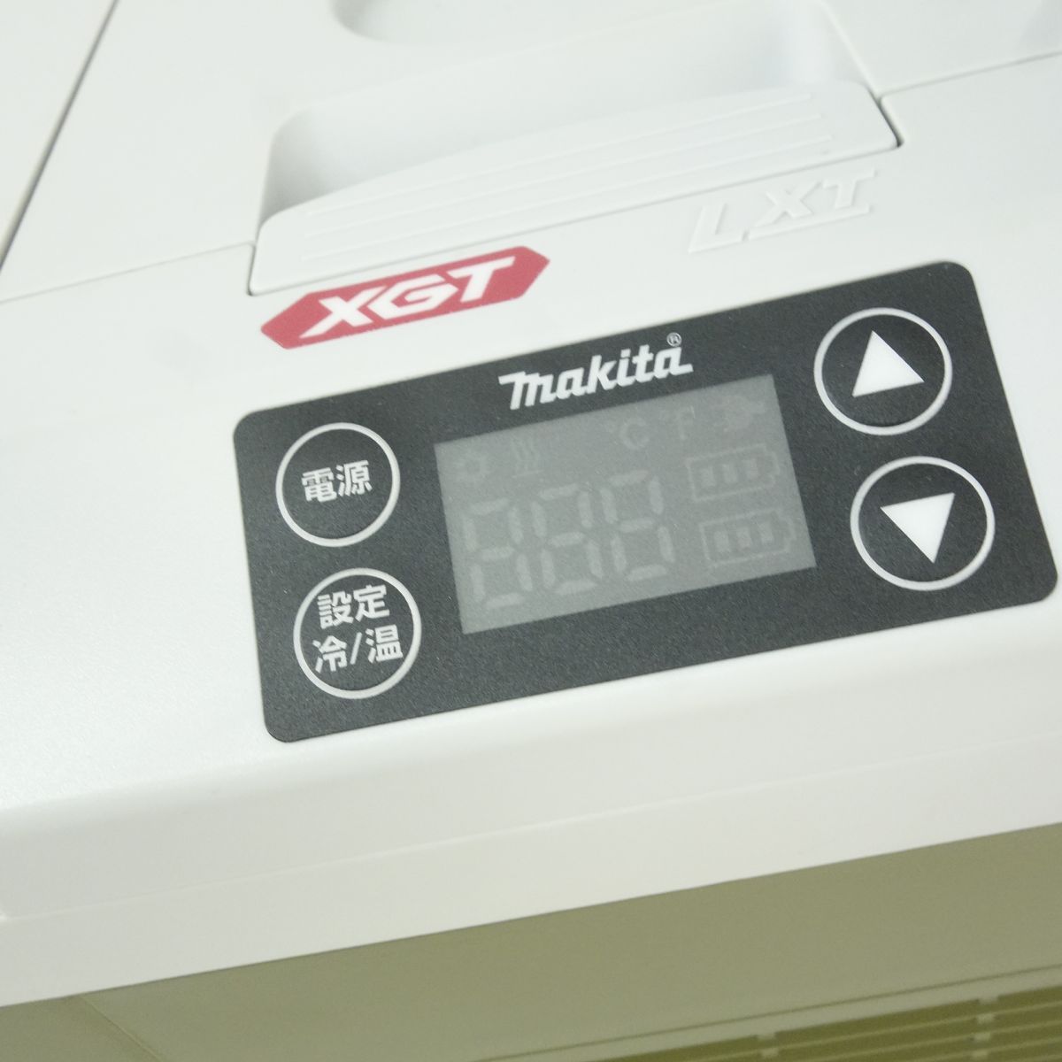 makita マキタ 充電式保冷温庫 CW001G 20L 18V ※中古 - メルカリ