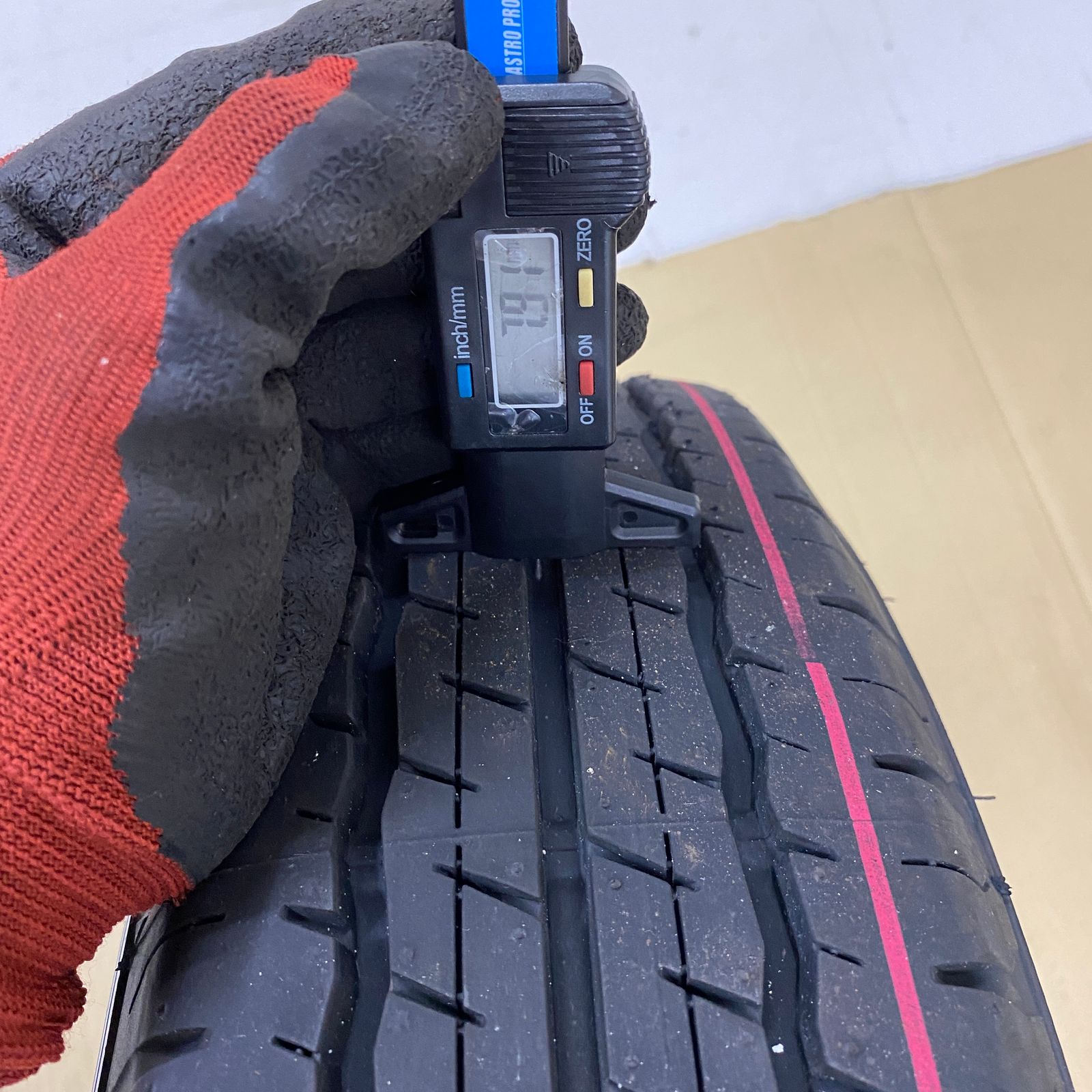 トヨタ プロボックス 純正 14インチ スチールホイール＆キャップ