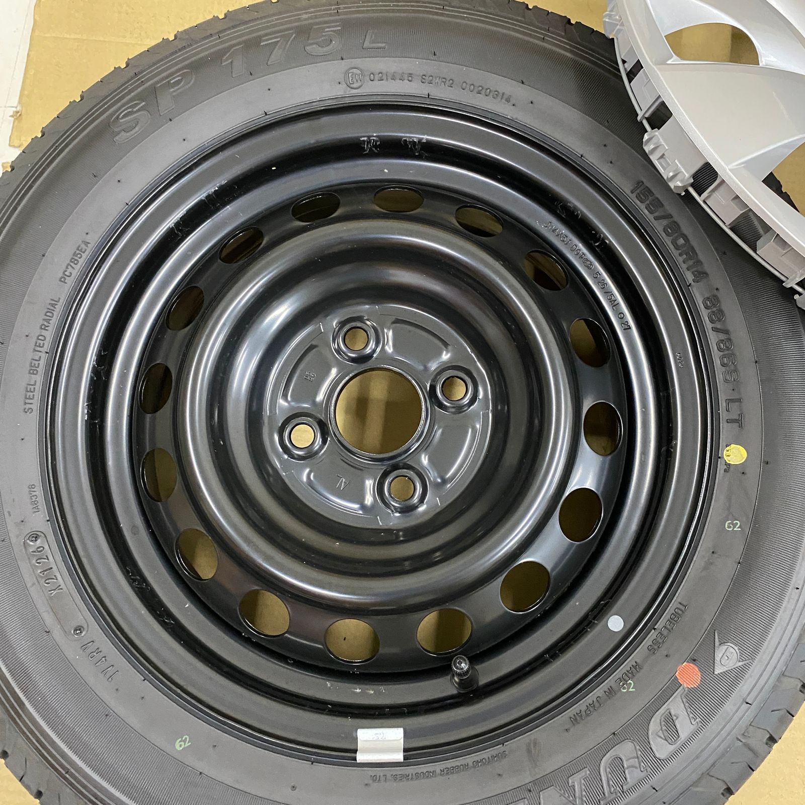 トヨタ プロボックス 純正 14インチ スチールホイール＆キャップ