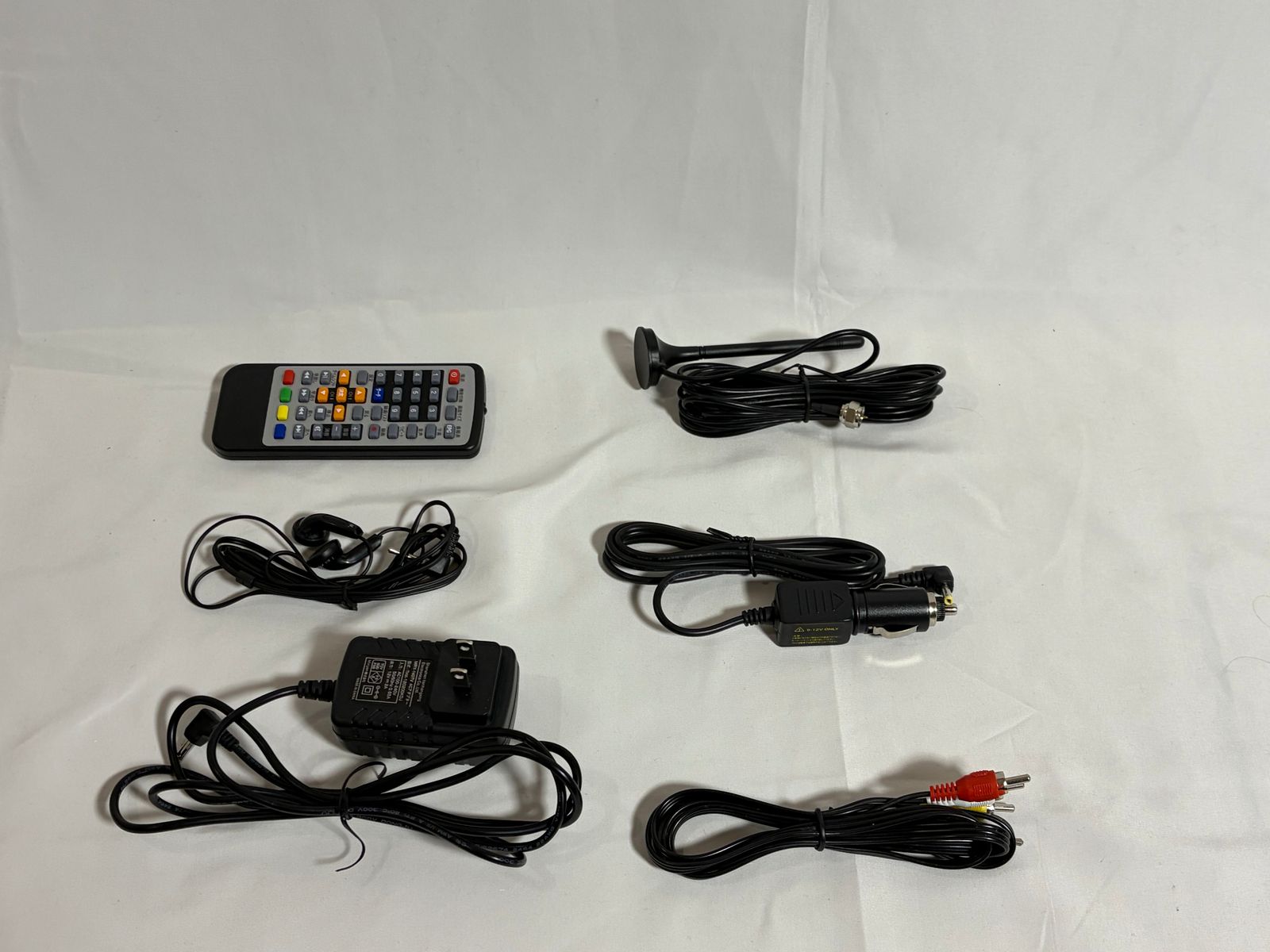 □ ミリヨン Miriyon ポータブルテレビ MRY-140TV 14インチ フルセグ