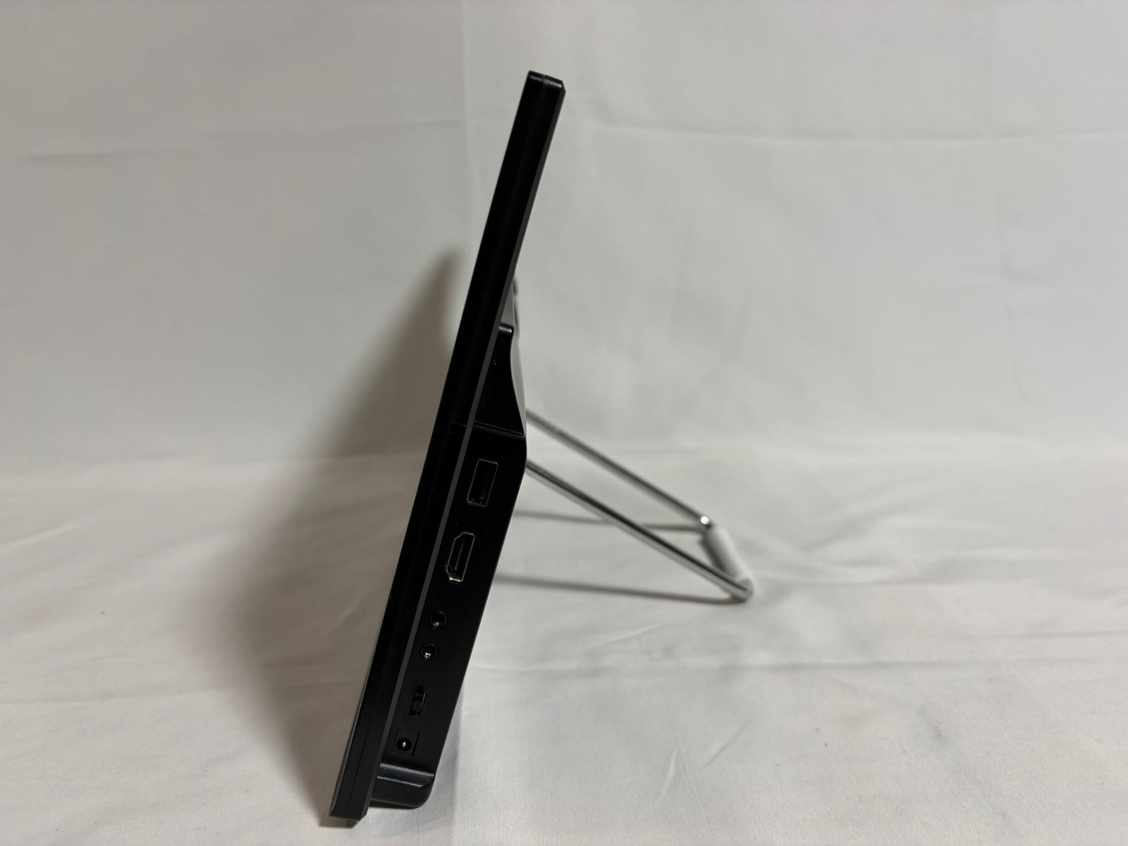 □ ミリヨン Miriyon ポータブルテレビ MRY-140TV 14インチ フルセグ