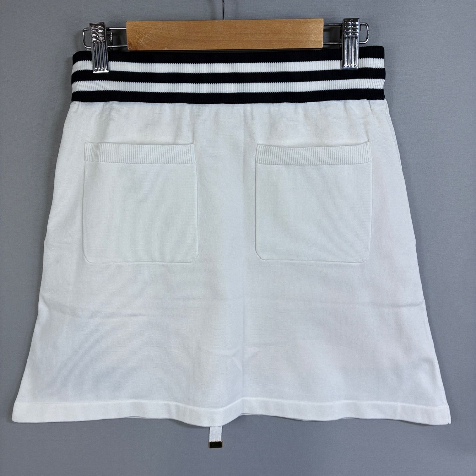 新品 M・U SPORTS エムユースポーツ ニットスカート 40(M) ホワイト