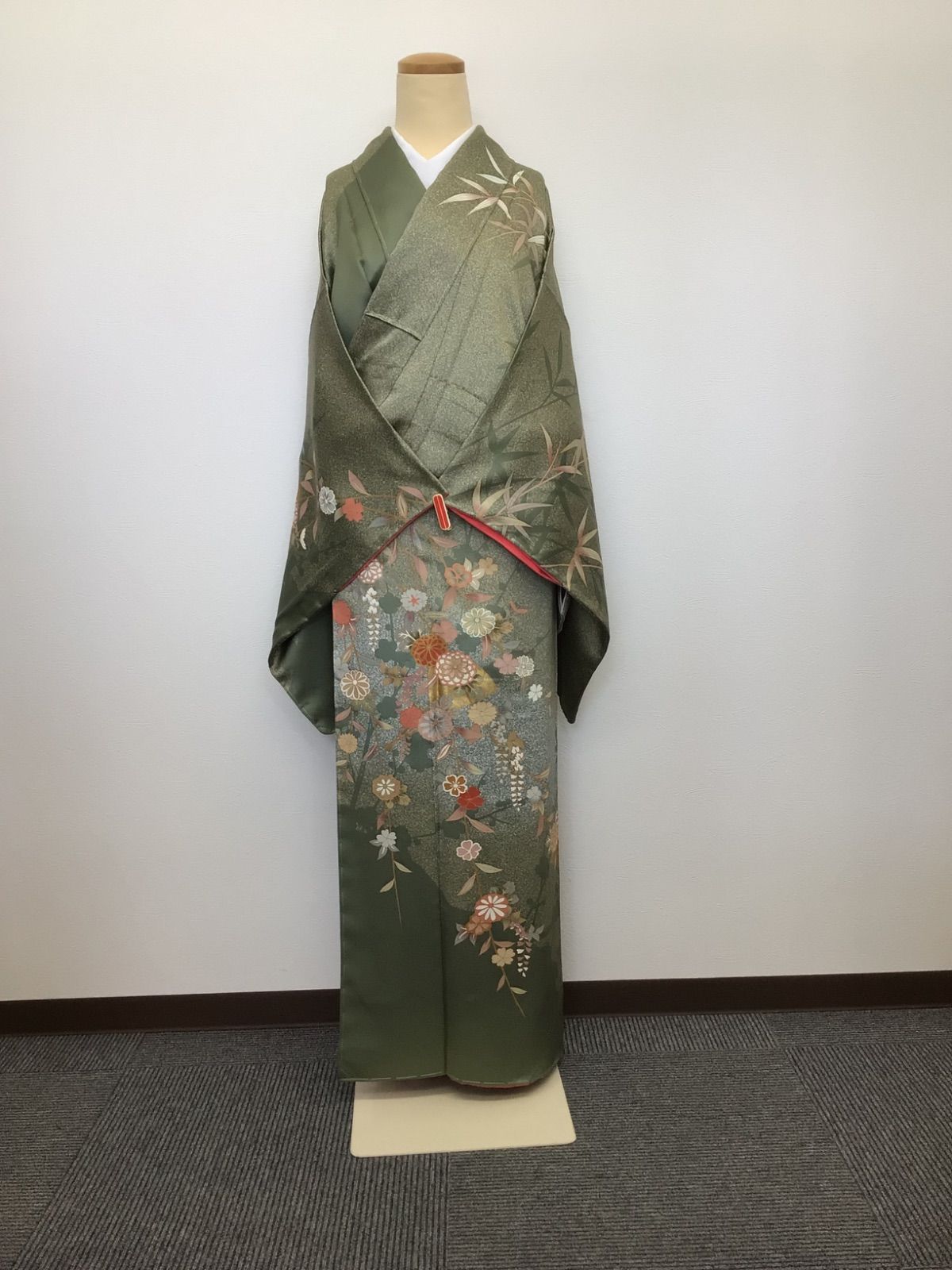 美品】正絹 訪問着 袷 緑色 花柄 友禅 身丈168cm 裄67cm - メルカリ