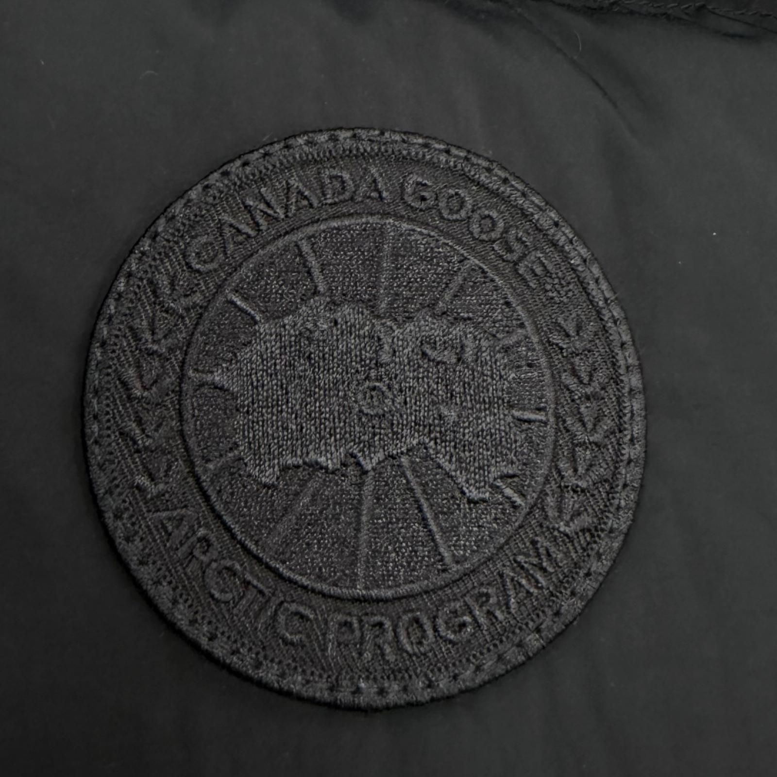 美品☆CANADA GOOSE カナダグース 8813W RAYLA VEST ベルト・フード付
