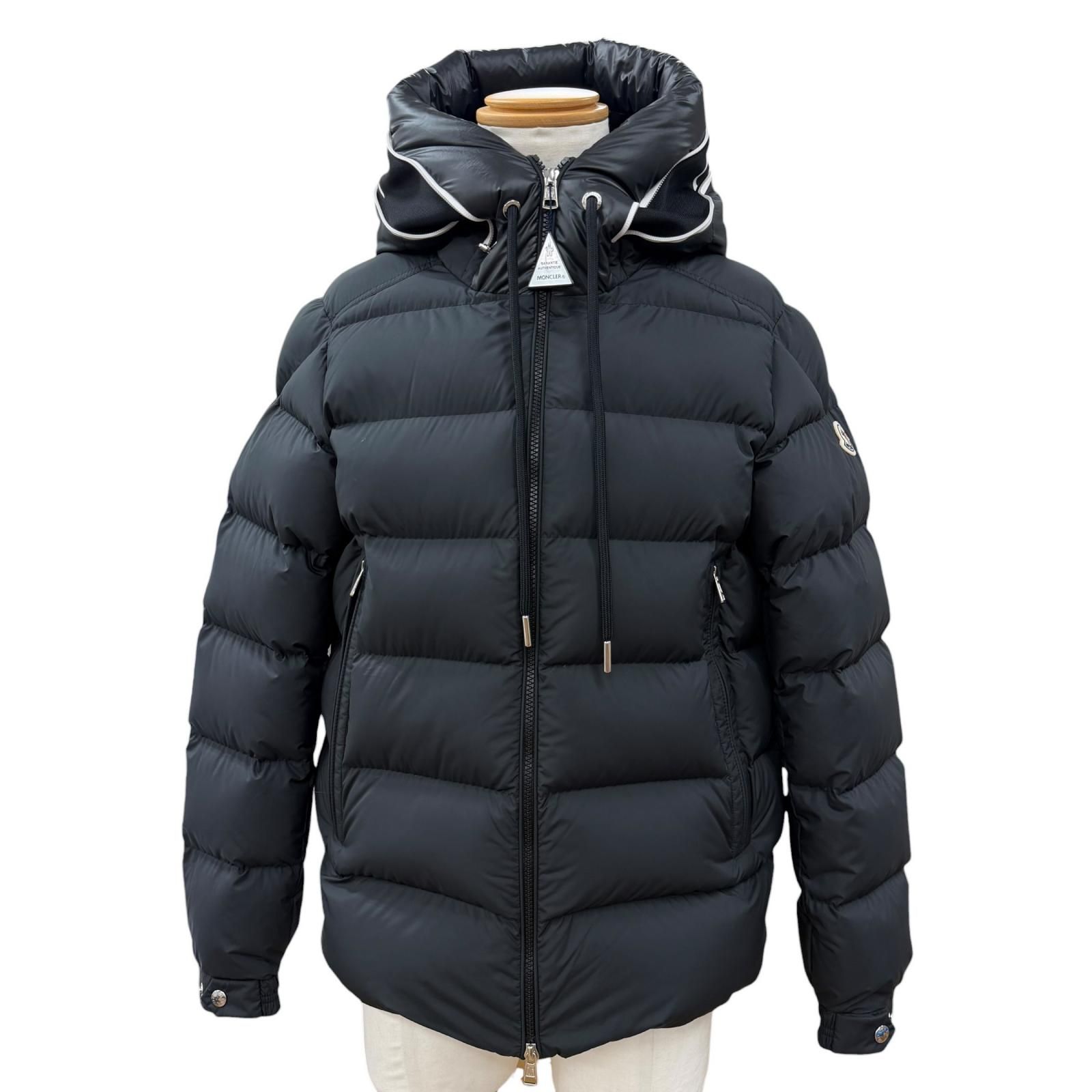 極美品▼MONCLER モンクレール 2025年製 CARDERE ロゴワッペン付き フーデッド WZIPUP ダウンジャケット ブラック 2 正規品 メンズ