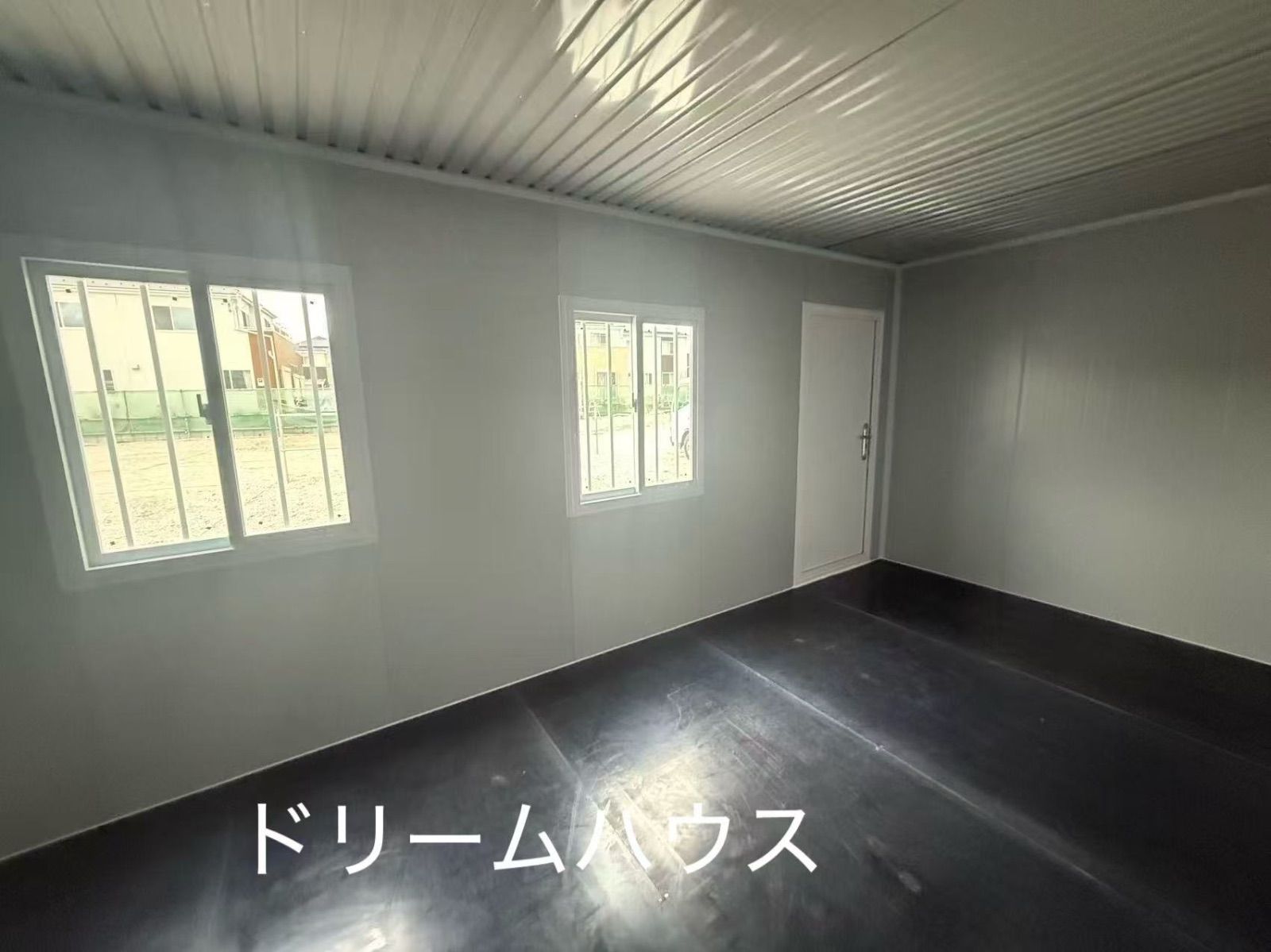 2.5x4x2.8m勾配屋根仮設プレハブ 事務所 店舗 物置 倉庫 2.5x4x2.8m勾配屋根仮設プレハブ 事務所 店舗 物置 倉庫