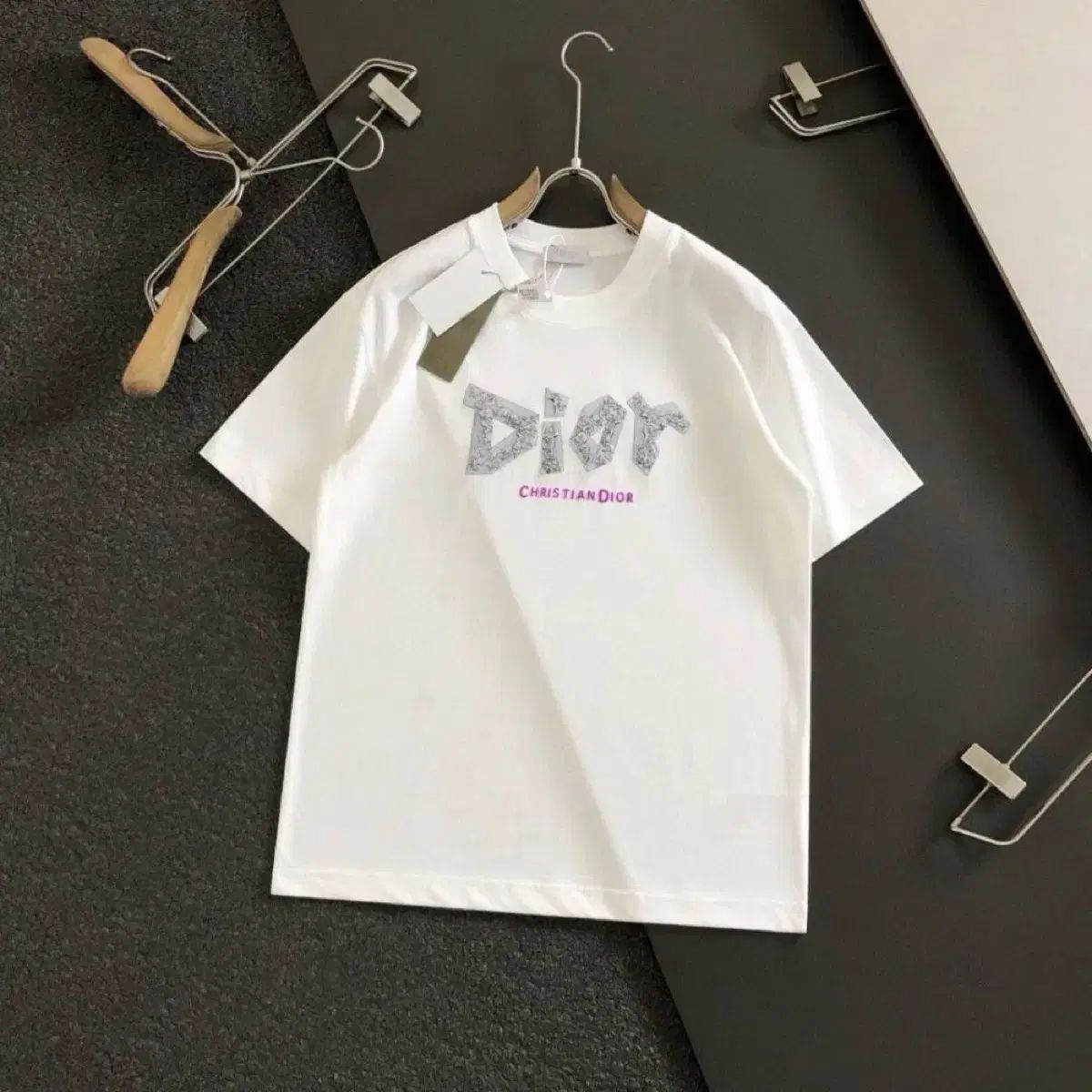 ディオール クリスチャンディオール 半袖Tシャツ 白 ブラック (ユニセックス) 7,690円